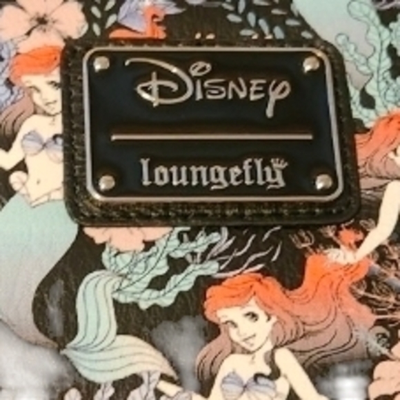 🍍Loungefly Mermaid Floral Wallet - Picture 2 of 3